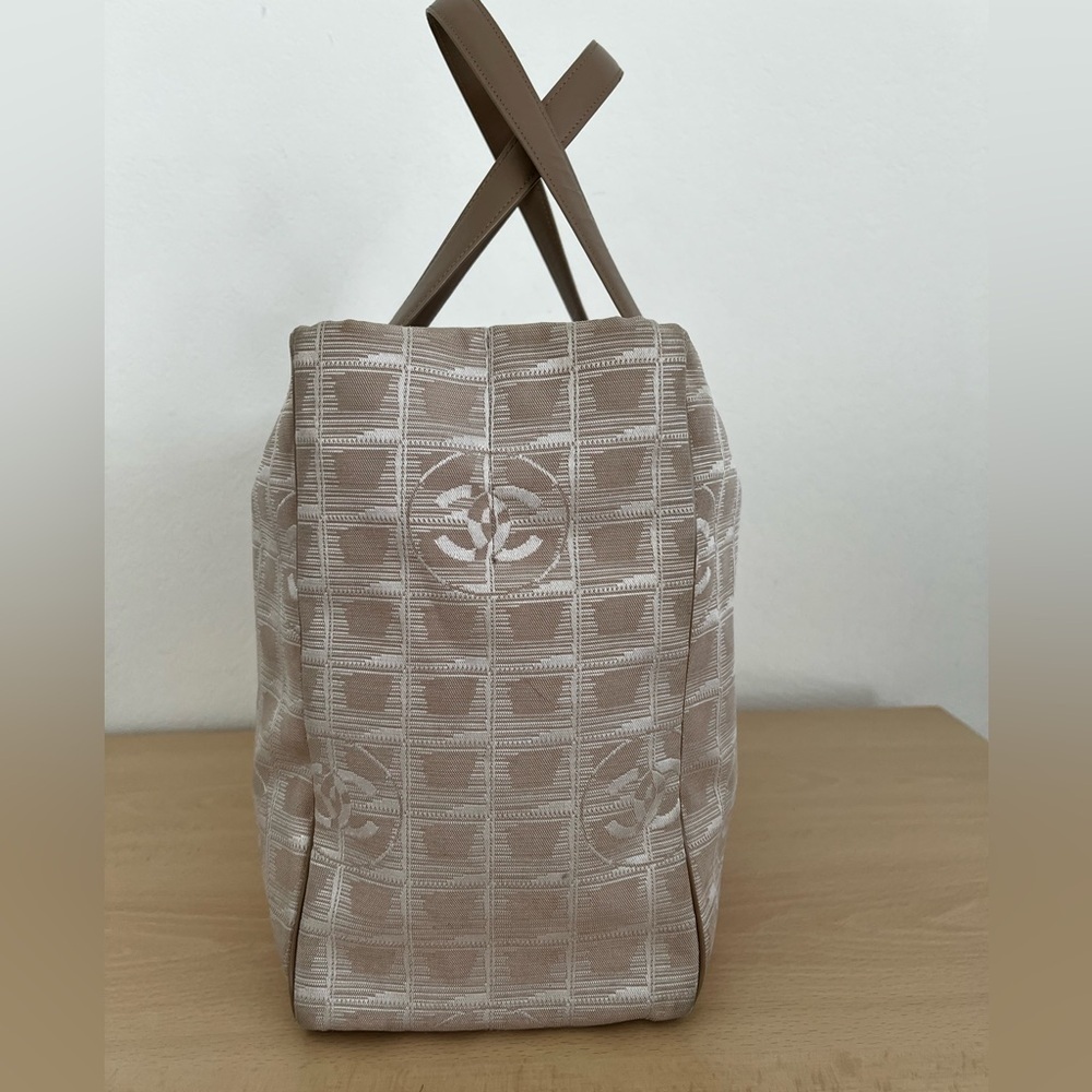 Chanel Jacquard Canvas Travel Line Tote Beige Late 90’s-Early 2000s - Picture 4 of 16